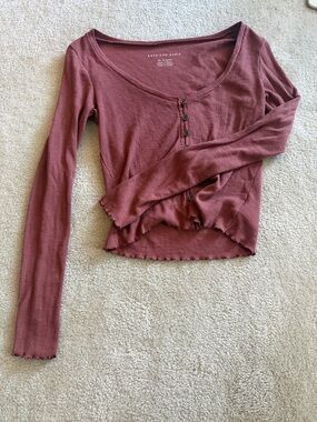 American Eagle Outfitters Ribbed Henley Long Sleeve Top in Dusty Rose